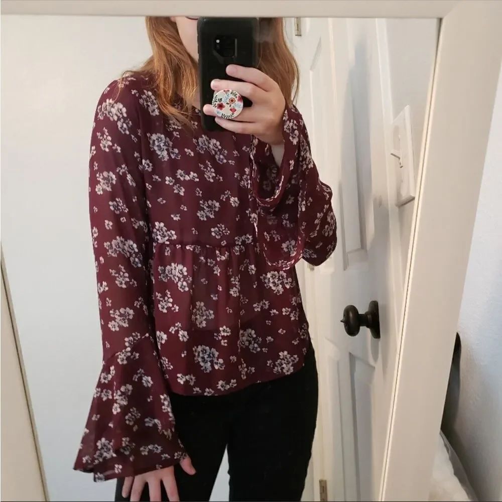 Aeropostale L Burgundy White Gray Blue Floral Baby Doll Long Bell Sleeve Blouse